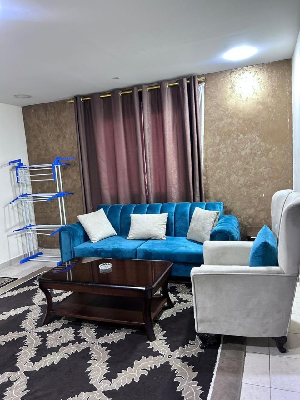 Robou Al Sharq Aparthotel Ammán Kültér fotó